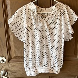 Express blouse. Lightweight, flowing open arm, elastic fitter at bottom